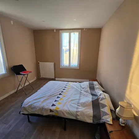 Maison Calme Avec Jardin, Proche Des Transports * ニース