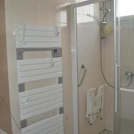 ヴィラ Maison Calme Avec Jardin, Proche Des Transports