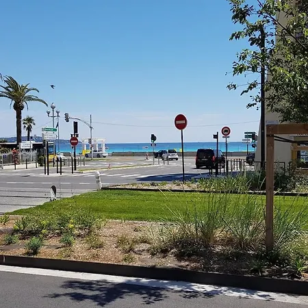ヴィラ Maison Calme Avec Jardin, Proche Des Transports ニース